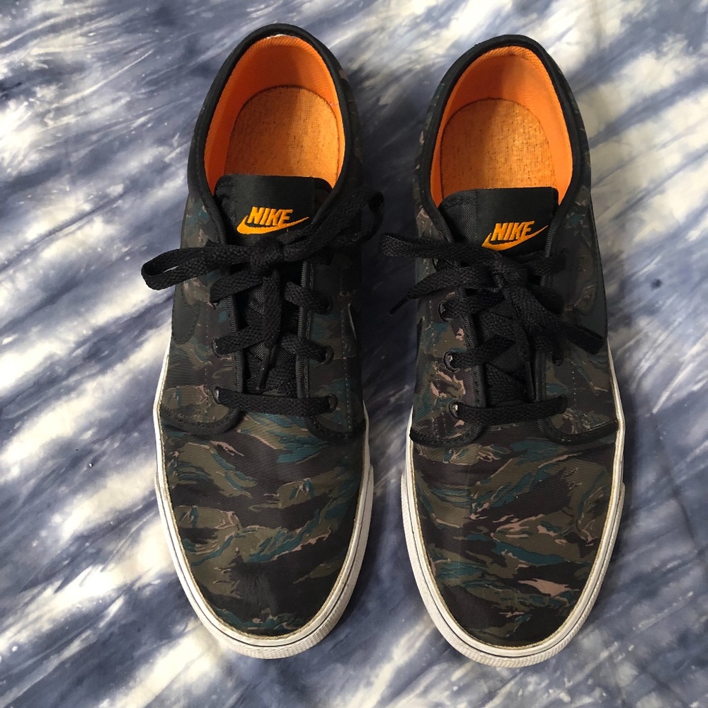 Nike shoes